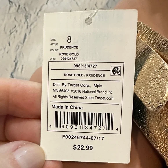 NWT Mad Love Metallic Rose Gold Strappy Sandals - Picture 4 of 8